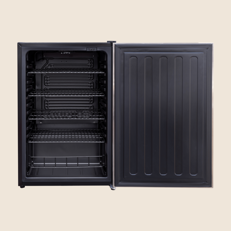 Summerset 22" Deluxe Outdoor Refrigerator 4.1 Cu. Ft.